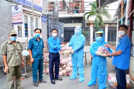 Ciudad Ho Chi Minh ofrece apoyo millonario a 300 mil trabajadores afectados por COVID-19