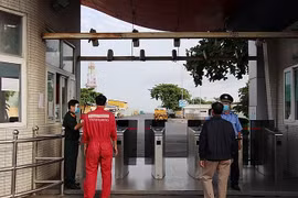 Petrovietnam por garantizar labores antiepidémicas en obras petroleras