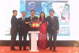 Inauguran salón de transacciones de tecnología y equipos de provincia vietnamita de Bac Giang