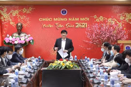 Sector de salud vietnamita realiza cambios en estrategia de prevención y control del COVID-19