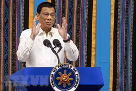 Comienza Filipinas vacunación masiva contra el COVID-19