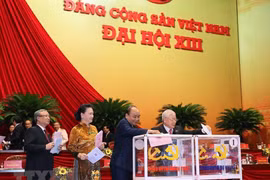 Felicita Laos a reelegido secretario general del Partido Comunista de Vietnam 