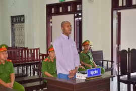 Condenan a pena de muerte en Vietnam a traficante nigeriano de drogas