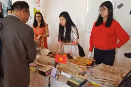 Vietnam participa en actividad caritativa “Sabores de Asia” en Ginebra
