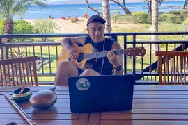 Pasión por el jazz de artista de origen vietnamita en Estados Unidos