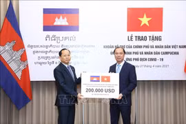 Vietnam ofrece asistencia financiera a Camboya para luchar contra el COVID-19 