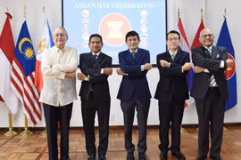 Celebran el aniversario 54 de la fundación de la ASEAN en México