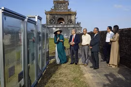 Efectúan exposición sobre Ciudadela Imperial de Hue