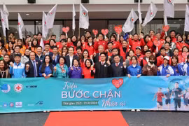 Campaña de caminata en Vietnam honra al Día Internacional de la Felicidad