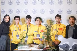 Estudiantes vietnamitas ganan medallas en competencia rusa de química