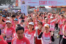 Nutrida participación en Dien Bien Phu Maratón 2024 en Vietnam
