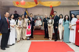 Presentan belleza de la cultura vietnamita a jóvenes de Venezuela