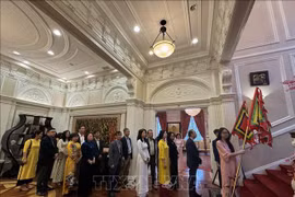 Vietnamitas en ultramar rinden tributo a reyes Hung