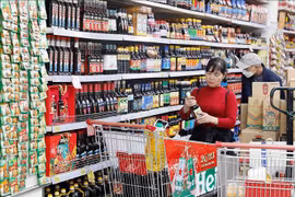 Venta minorista e ingreso por servicios de consumo aumenta 8,2% en primer trimestre