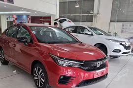 Ventas de automóviles en febrero experimentan la mayor caída en tres años