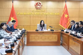 Promueven papel de la comunidad vietnamita en el exterior