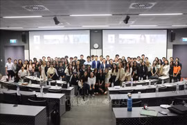 Prensa camboyana valora política de Vietnam de enviar estudiantes al extranjero