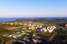 Refinería de Dung Quat procesa más de 100 millones de toneladas de petróleo crudo despúes de 15 años