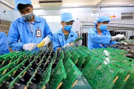 Vietnam atrae empresas extranjeras en campo de fabricación de chips