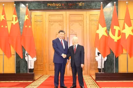 Máximos dirigentes partidistas de Vietnam y China se felicitan por el Tet