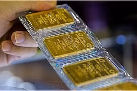 Banco Estatal de Vietnam suspende subasta de lingotes de oro
