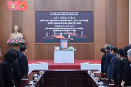 Rinden homenaje a activista estadounidense Merle Ratner en Vietnam