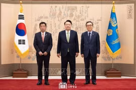 Embajador vietnamita presenta cartas credenciales al presidente de Corea del Sur