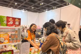 Empresas vietnamitas participan en exposición de comida vegetariana en Hong Kong