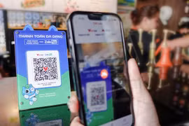 Pago en línea, carrera de nuevas tecnologías