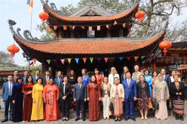 Vicepresidenta recibe a embajadoras y jefas de organizaciones internacionales en Vietnam