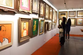 221 pinturas vietnamitas del siglo XX fueron rematadas por Le Aution House