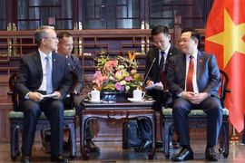 Vietnam promete facilitar inversión de corporaciones chinas