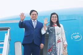 Premier parte de Hanoi para asistir a Cumbre Especial por 50 aniversario de nexos ASEAN-Australia