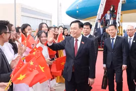 Presidente del Parlamento de Vietnam llega a Beijng para visita oficial a China