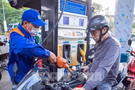 Precios de gasolina en Vietnam registran aumento ligero