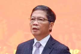 Parlamento permite a Tran Tuan Anh dejar su función de diputado 