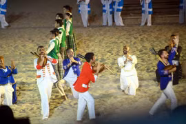 Carnaval de Ha Long 2024 inicia con atractivas actuaciones