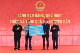 Dirigentes vietnamitas realizan visitas previas al Tet a localidades norteñas