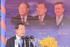 Mitin en Camboya para celebrar 45º aniversario de Victoria del 7 de enero