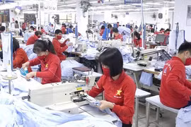PMI de industria manufacturera vietnamita vuelve a superar 50 puntos