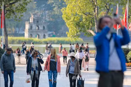 Hanoi implementará medidas para atraer más turistas extranjeros