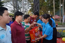 Ciudad Ho Chi Minh apoya a 1,41 millones de personas en ocasión del Tet