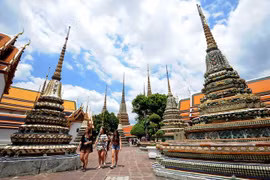 Tailandia aplica nueva norma para devolución del IVA a los turistas