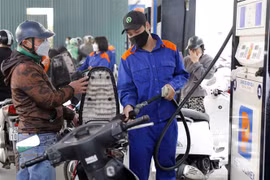 Vietnam: Precios de gasolina registran una caída leve