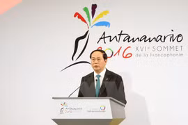 Presidente vietnamita mantiene encuentros al margen de Cumbre de Francofonía