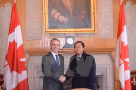 Continúan actividades de delegación parlamentaria de Vietnam en Canadá