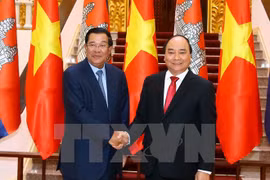 Vietnam y Camboya fortalecen relaciones de amistad tradicional 