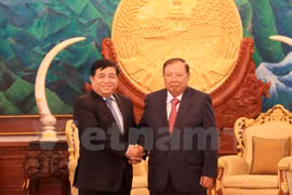 Vietnam espera un comercio más fuerte con Laos