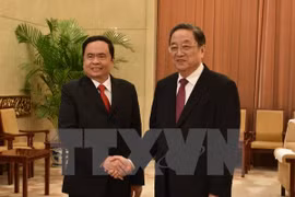 Fortalecen nexos entre organizaciones de masas de Vietnam y China 