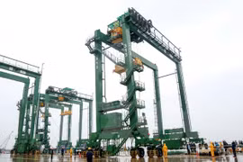 Doosan Vina exporta grúas de contenedores a Arabia Saudita